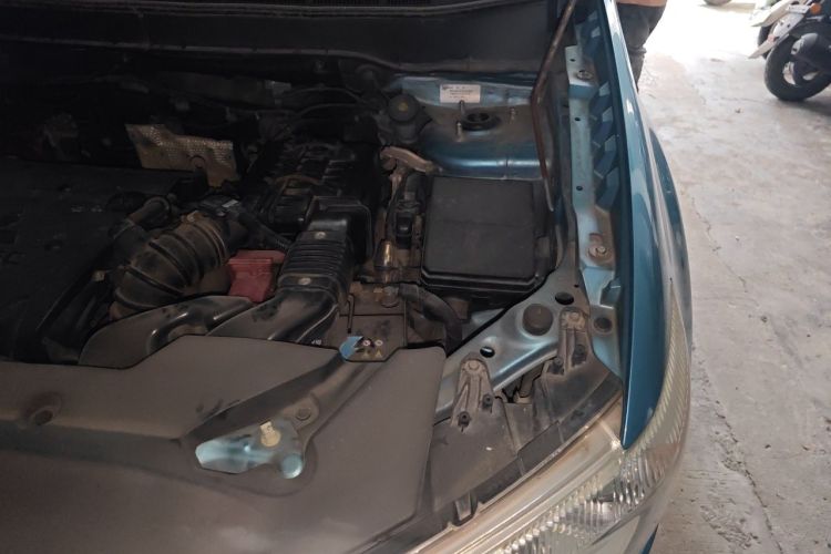 Used Mitsubishi ASX 2013 2.0L CVT Two-Wheel Drive Luxury Edition Engine Bay Left
