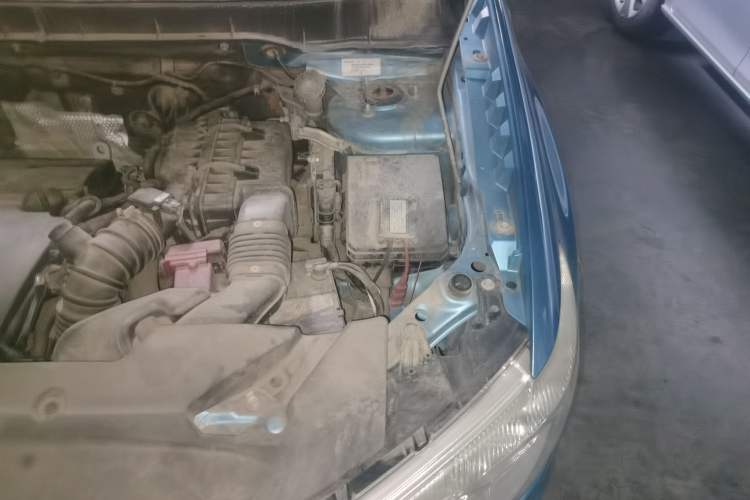 Used Mitsubishi ASX 2013 2.0L CVT Two-Wheel Drive Luxury Edition Engine Bay Left
