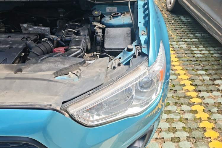 Used Mitsubishi ASX 2013 2.0L CVT Two-Wheel Drive Elite Edition Engine Bay Left