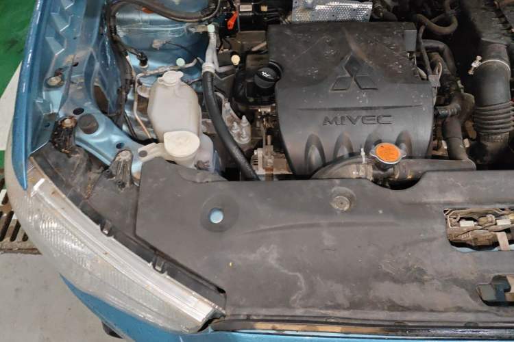 Used Mitsubishi ASX 2013 1.6L Manual Two-Wheel Drive Standard Edition Engine Bay Right