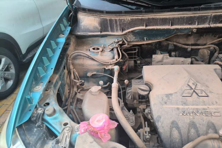 Used Mitsubishi ASX 2013 1.6L Manual Two-Wheel Drive Standard Edition Engine Bay Right