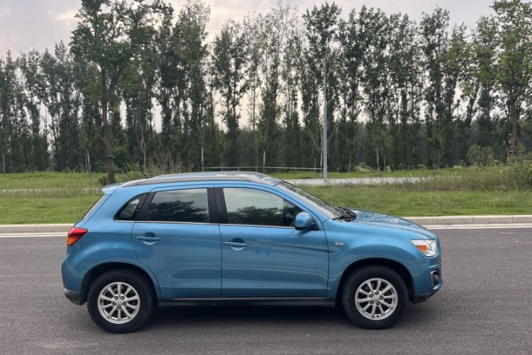 Used Mitsubishi ASX 2013 2.0L CVT Two-Wheel Drive Luxury Edition Exterior 1
