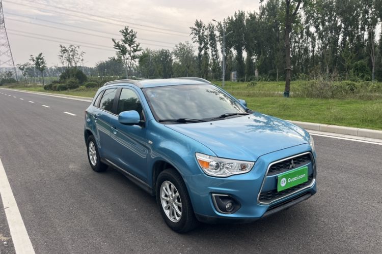 Used Mitsubishi ASX 2013 2.0L CVT Two-Wheel Drive Luxury Edition Exterior 2