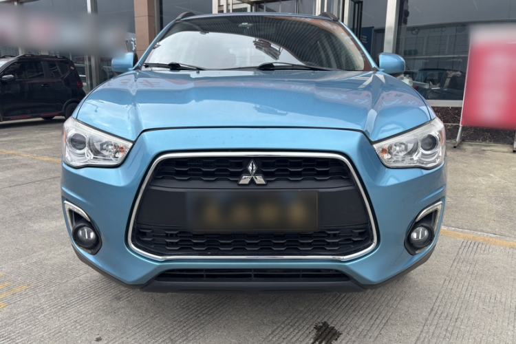 Used Mitsubishi ASX 2013 2.0L CVT Two-Wheel Drive Elite Edition Exterior 4