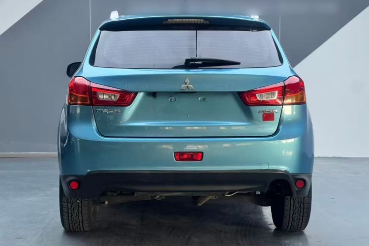 Used Mitsubishi ASX 2013 2.0L CVT Two-Wheel Drive Elite Edition Exterior 5