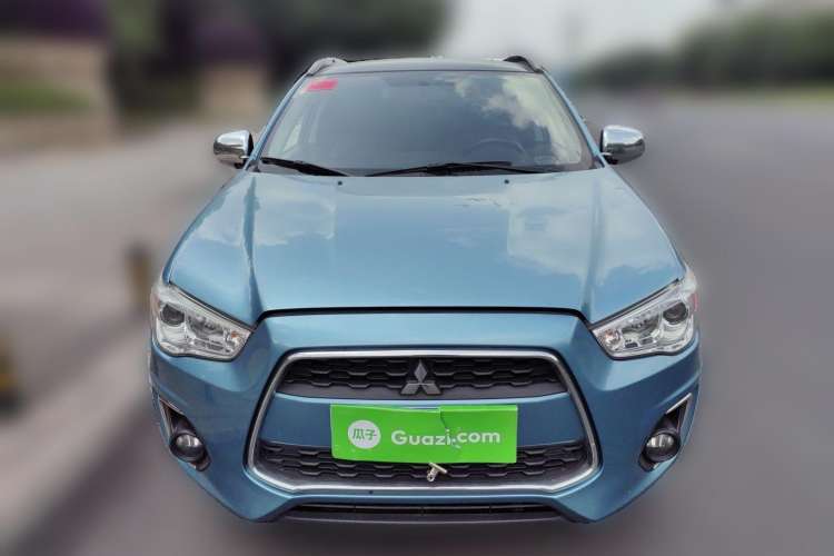 Used Mitsubishi ASX 2013 2.0L CVT Four-Wheel Drive Premium Edition Front