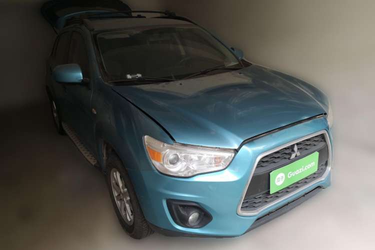 Used Mitsubishi ASX 2013 2.0L Manual Two-Wheel Drive Comfort Edition Front Right 45 Deg