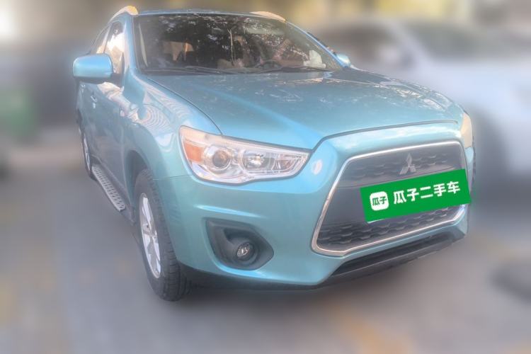 Used Mitsubishi ASX 2013 1.6L Manual Two-Wheel Drive Standard Edition Front Right 45 Deg