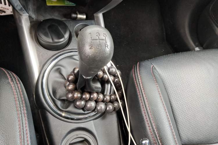 Used Mitsubishi ASX 2013 1.6L Manual Two-Wheel Drive Standard Edition Gear Lever