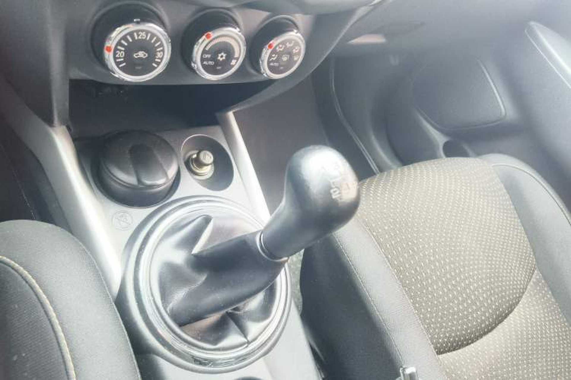 Used Mitsubishi ASX 2013 2.0L Manual Two-Wheel Drive Comfort Edition Gear Lever