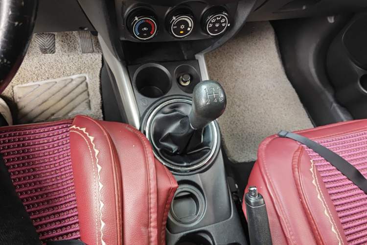 Used Mitsubishi ASX 2013 1.6L Manual Two-Wheel Drive Standard Edition Gear Lever
