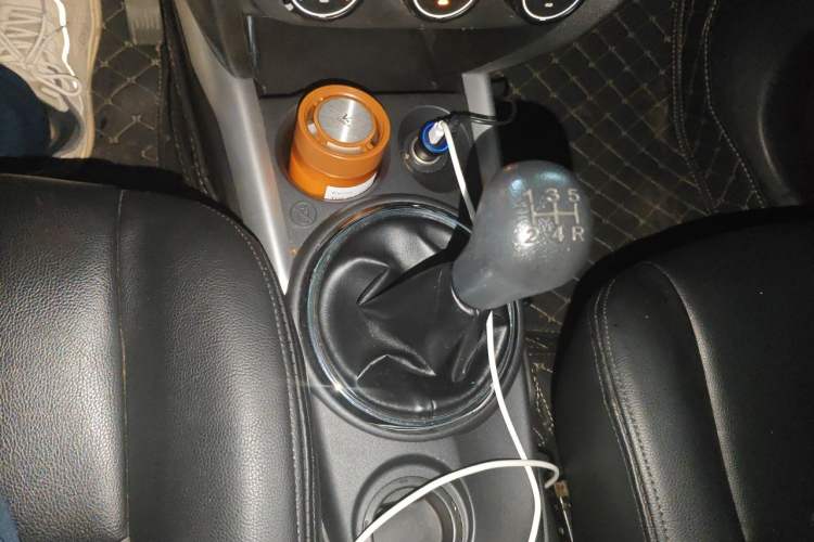 Used Mitsubishi ASX 2013 1.6L Manual Two-Wheel Drive Standard Edition Gear Lever