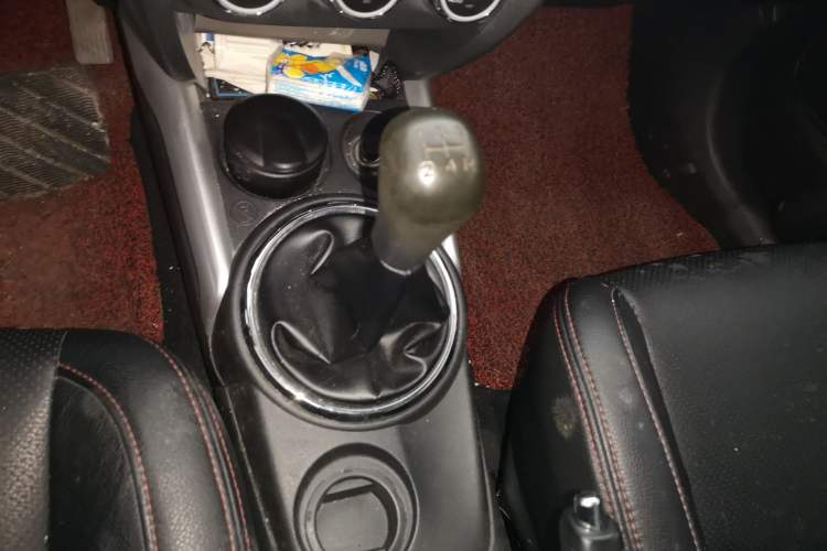 Used Mitsubishi ASX 2013 2.0L Manual Two-Wheel Drive Comfort Edition Gear Lever