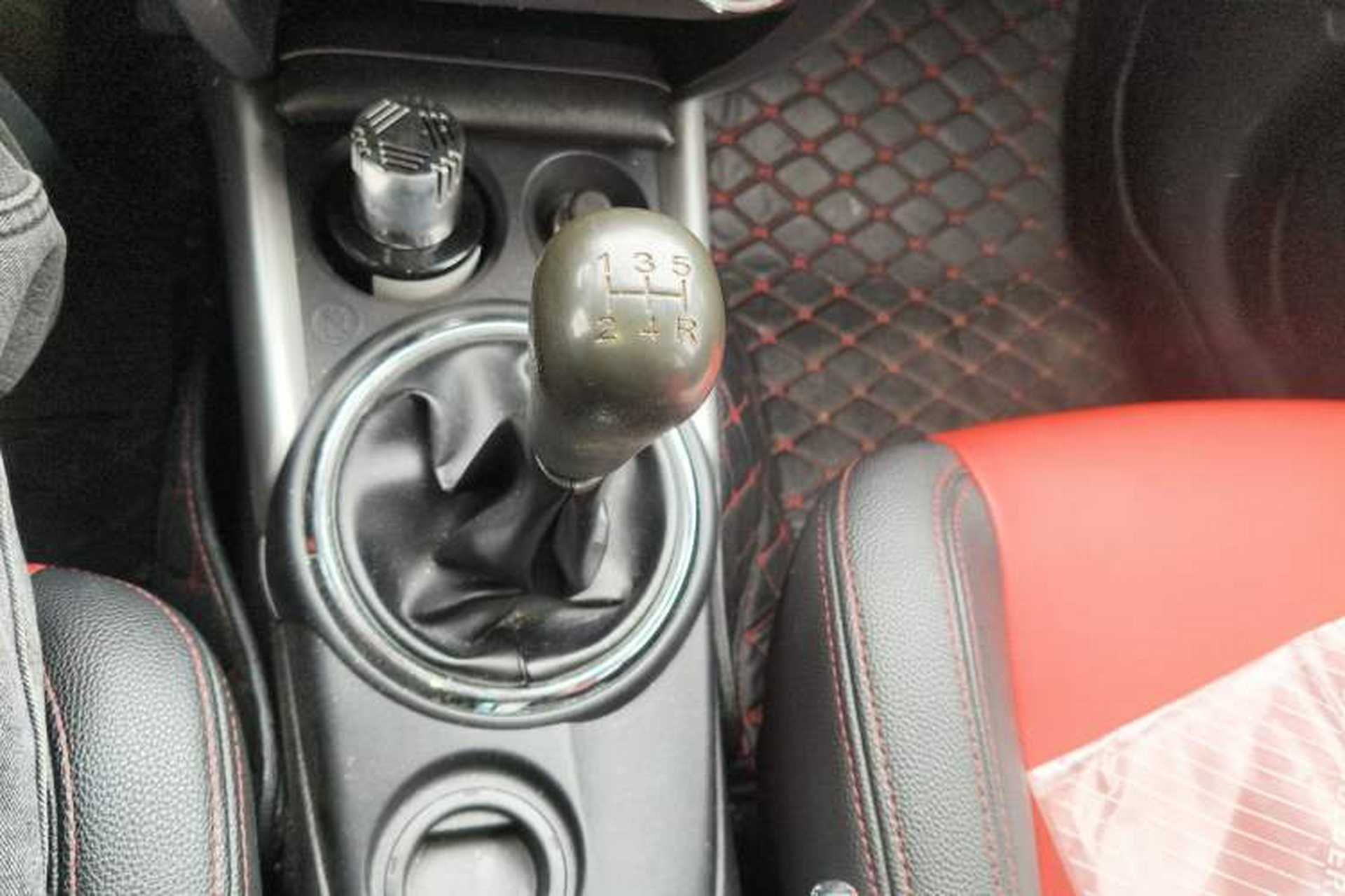 Used Mitsubishi ASX 2013 2.0L Manual Two-Wheel Drive Comfort Edition Gear Lever