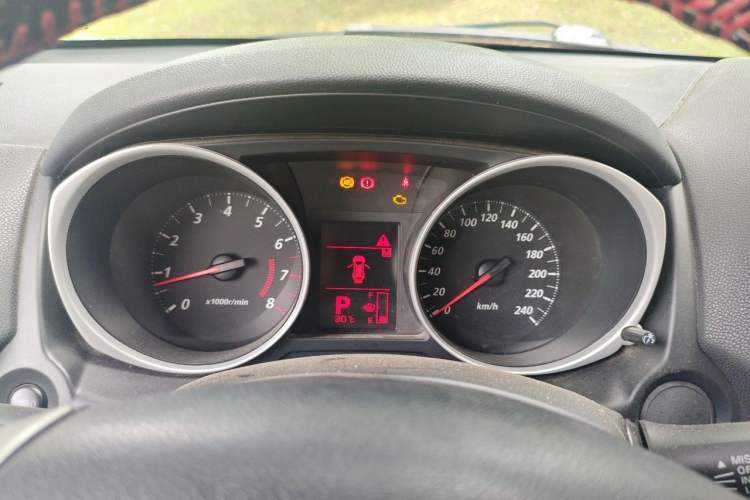 Used Mitsubishi ASX 2013 2.0L CVT Two-Wheel Drive Elite Edition Instrument Cluster