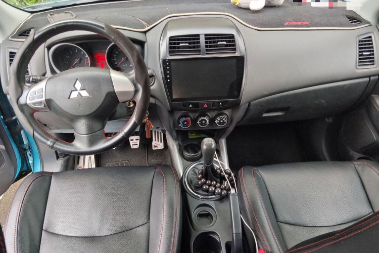 Used Mitsubishi ASX 2013 1.6L Manual Two-Wheel Drive Standard Edition Interior 2