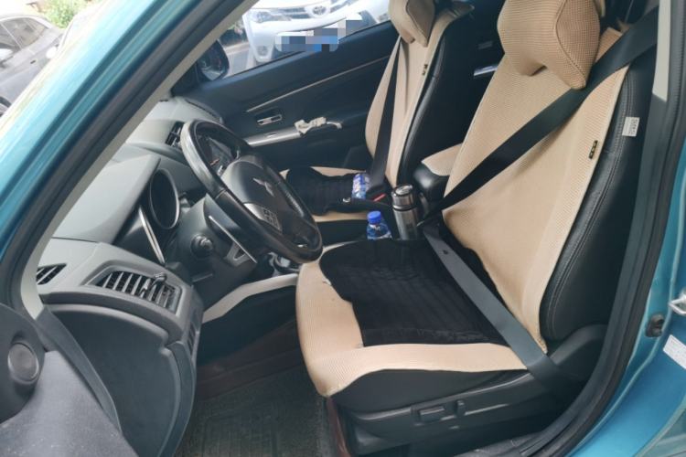 Used Mitsubishi ASX 2013 2.0L CVT Two-Wheel Drive Luxury Edition Left Front Seat