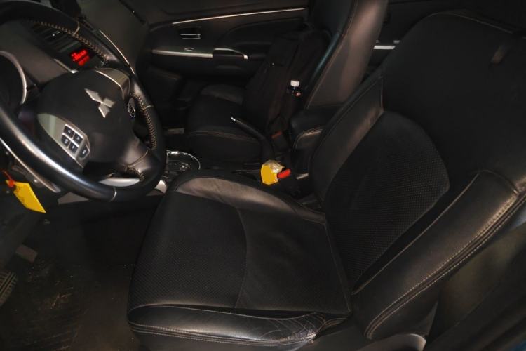 Used Mitsubishi ASX 2013 2.0L CVT Two-Wheel Drive Luxury Edition Left Front Seat