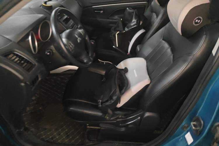 Used Mitsubishi ASX 2013 1.6L Manual Two-Wheel Drive Standard Edition Left Front Seat