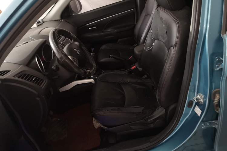 Used Mitsubishi ASX 2013 2.0L Manual Two-Wheel Drive Comfort Edition Left Front Seat