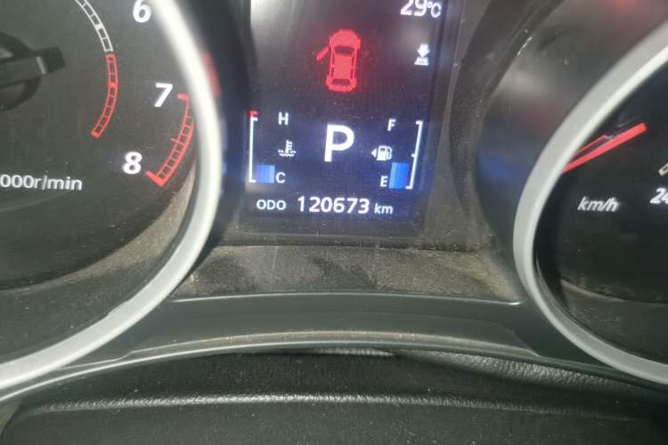 Used Mitsubishi ASX 2013 2.0L CVT Two-Wheel Drive Luxury Edition Odometer Close Up