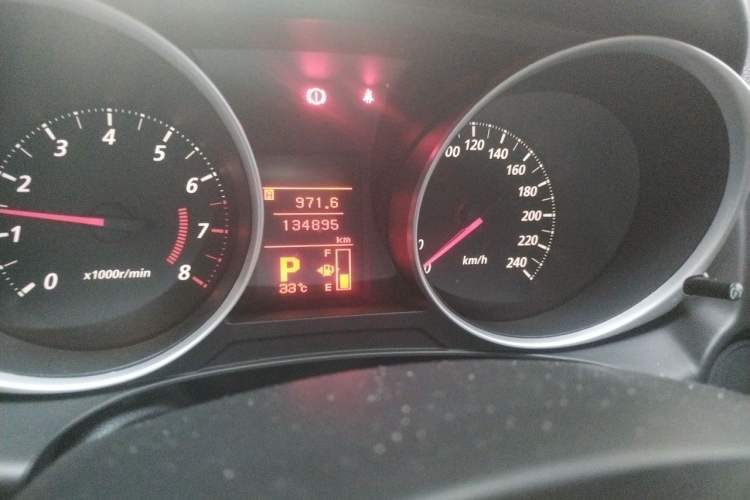 Used Mitsubishi ASX 2013 2.0L CVT Two-Wheel Drive Elite Edition Odometer Close Up
