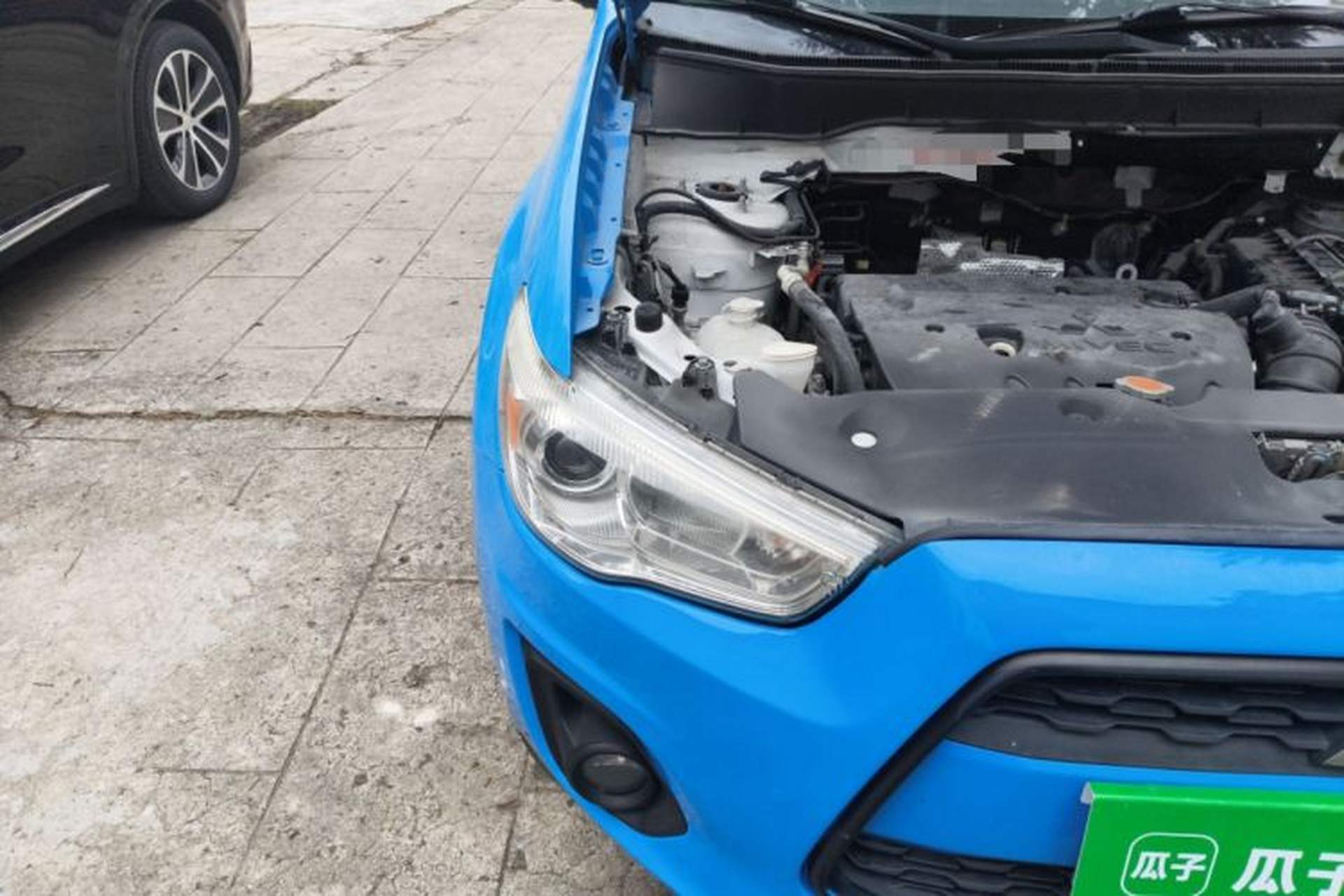 Used Mitsubishi ASX 2013 2.0L Manual Two-Wheel Drive Comfort Edition Right Front Headlight
