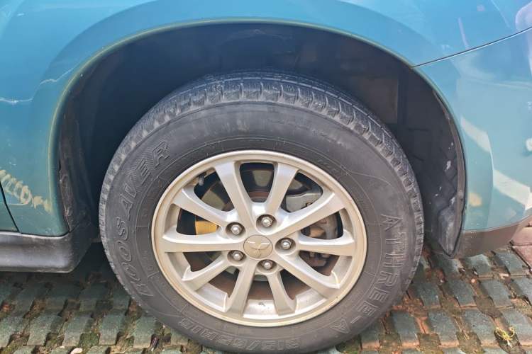 Used Mitsubishi ASX 2013 2.0L CVT Two-Wheel Drive Elite Edition Right Front Wheel Hub