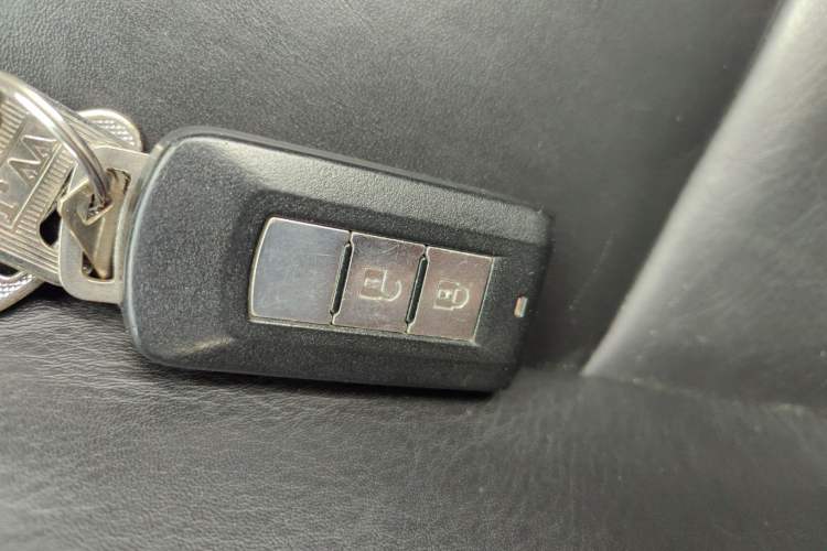 Used Mitsubishi ASX 2013 2.0L CVT Four-Wheel Drive Premium Edition Vehicle Key