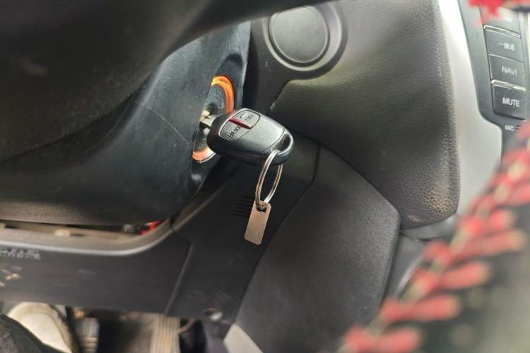 Used Mitsubishi ASX 2013 2.0L CVT Two-Wheel Drive Elite Edition Vehicle Key