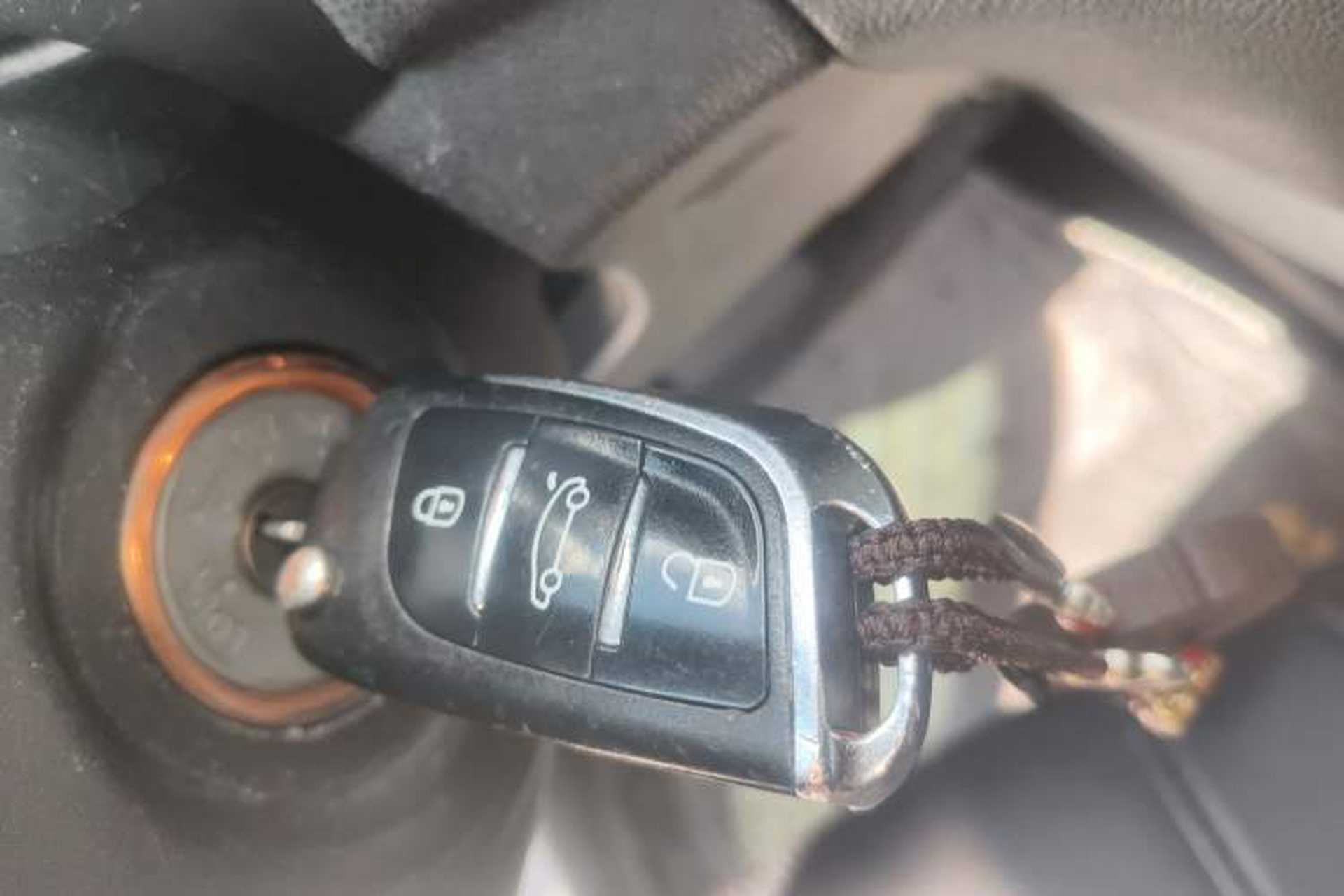 Used Mitsubishi ASX 2013 2.0L CVT Two-Wheel Drive Luxury Edition Vehicle Key