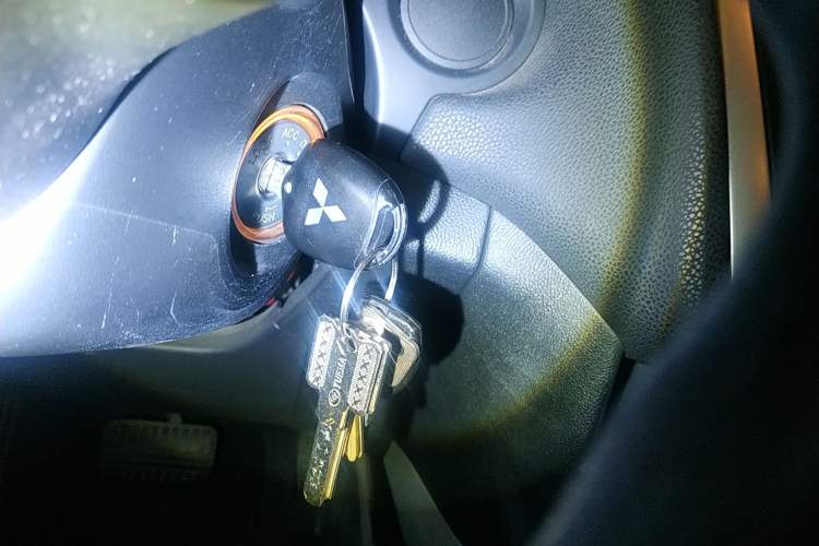 Used Mitsubishi ASX 2013 2.0L CVT Two-Wheel Drive Elite Edition Vehicle Key