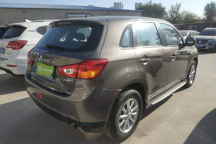 Used Mitsubishi ASX 2013 2.0L CVT Two-Wheel Drive Elite Edition Exterior 4