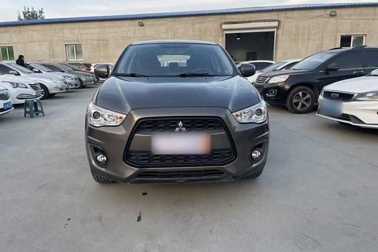 Used Mitsubishi ASX 2013 2.0L CVT Two-Wheel Drive Elite Edition Exterior 8