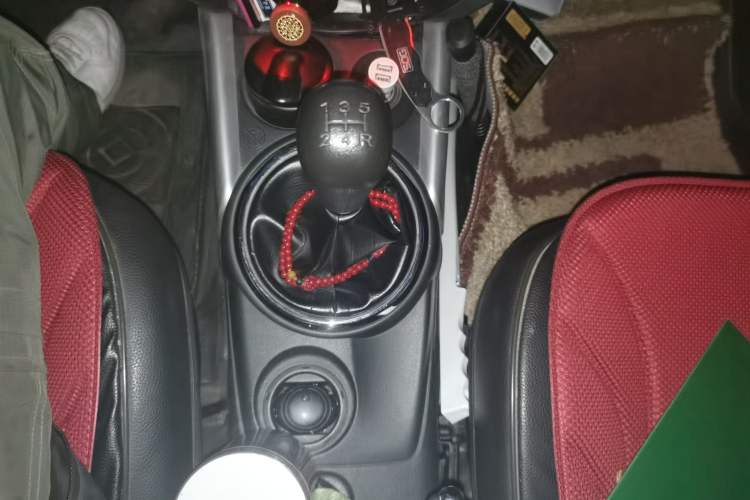 Used Mitsubishi ASX 2013 2.0L Manual Two-Wheel Drive Comfort Edition Gear Lever