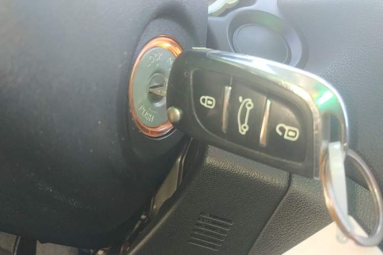 Used Mitsubishi ASX 2013 2.0L CVT Two-Wheel Drive Elite Edition Interior 1