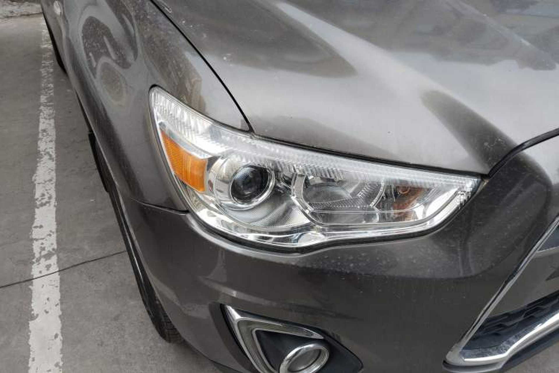 Used Mitsubishi ASX 2013 2.0L CVT Two-Wheel Drive Tech Edition Right Front Headlight