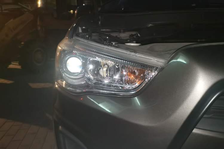 Used Mitsubishi ASX 2013 2.0L Manual Two-Wheel Drive Comfort Edition Right Front Headlight