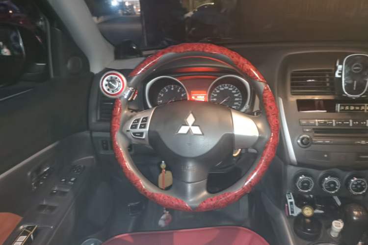 Used Mitsubishi ASX 2013 2.0L Manual Two-Wheel Drive Comfort Edition Steering Wheel