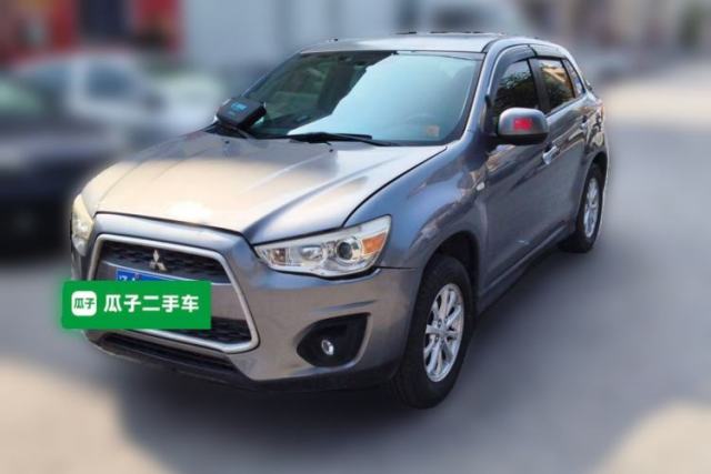 Ojetý Mitsubishi ASX 2013 2.0L Manual Two-Wheel Drive Comfort Edition