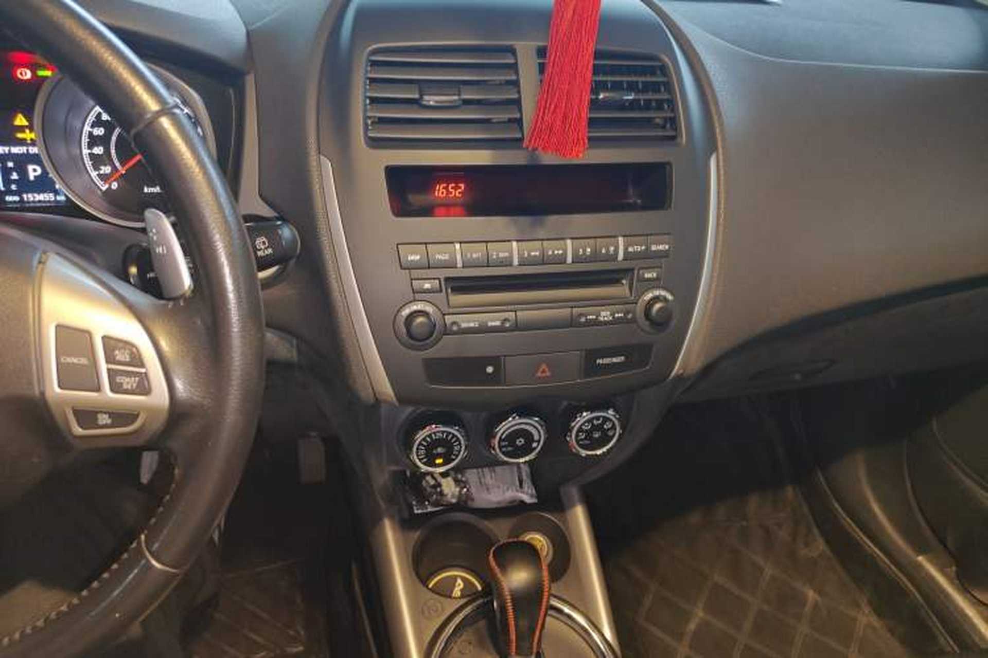Used Mitsubishi ASX 2013 2.0L CVT Two-Wheel Drive Luxury Edition Audio And AC Panel