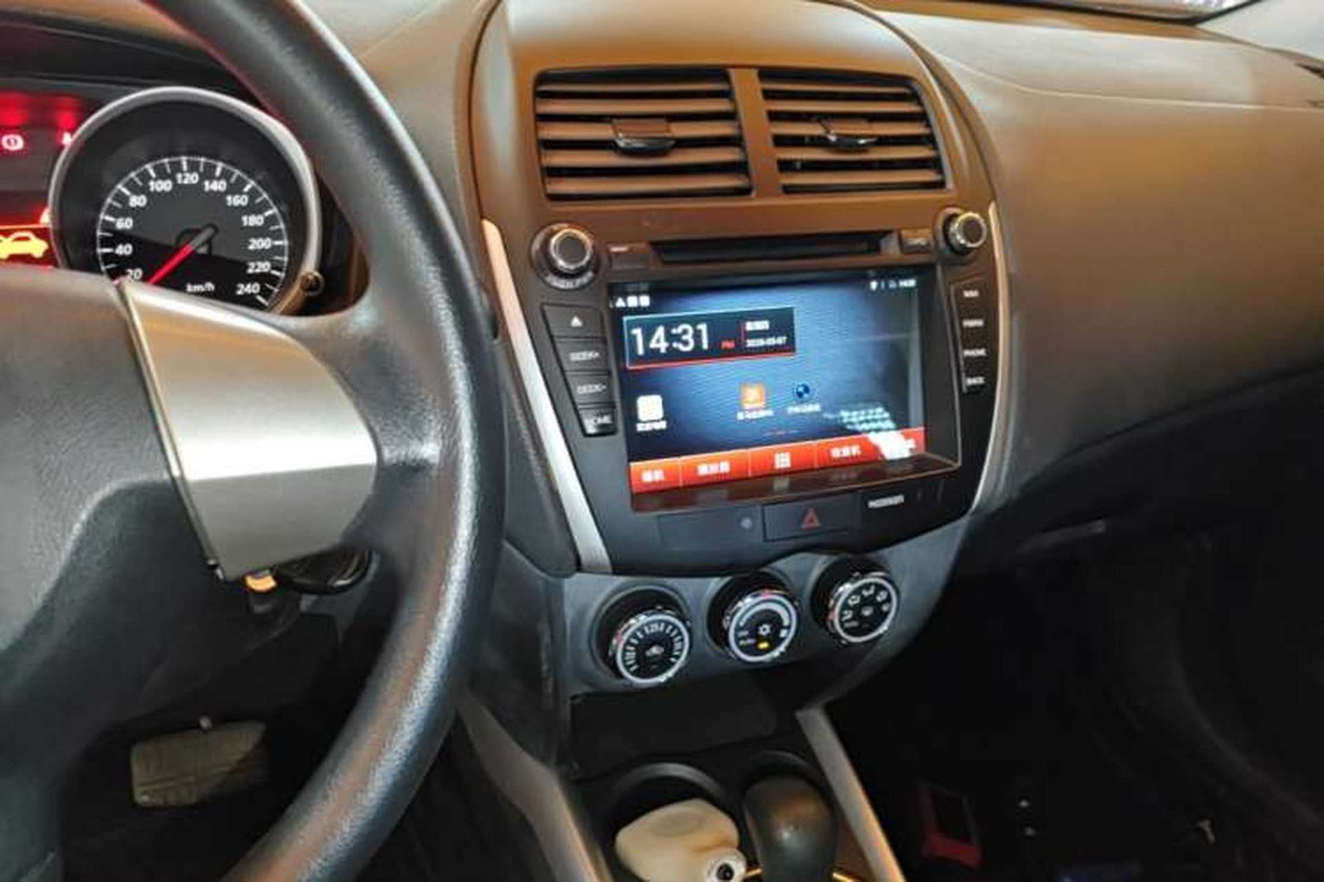 Used Mitsubishi ASX 2013 2.0L CVT Two-Wheel Drive Elite Edition Audio And AC Panel