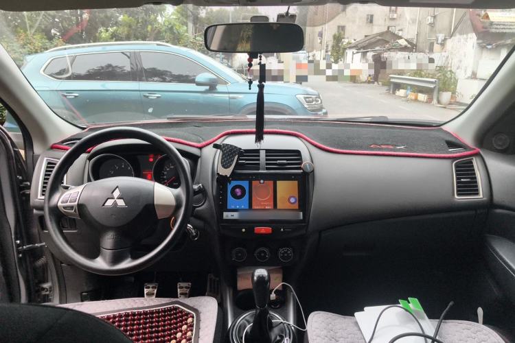 Used Mitsubishi ASX 2013 1.6L Manual Two-Wheel Drive Standard Edition Center Console