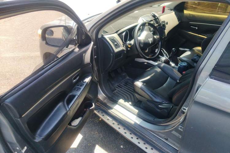 Used Mitsubishi ASX 2013 1.6L Manual Two-Wheel Drive Standard Edition Driver Seat