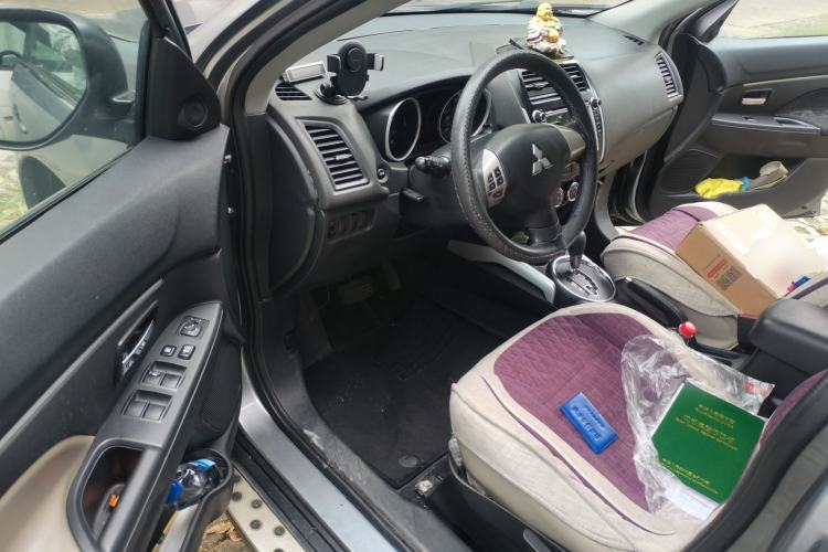 Used Mitsubishi ASX 2013 2.0L CVT Two-Wheel Drive Elite Edition Driver Seat