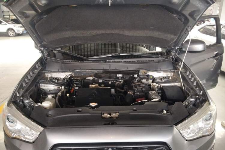 Used Mitsubishi ASX 2013 1.6L Manual Two-Wheel Drive Standard Edition Engine Bay