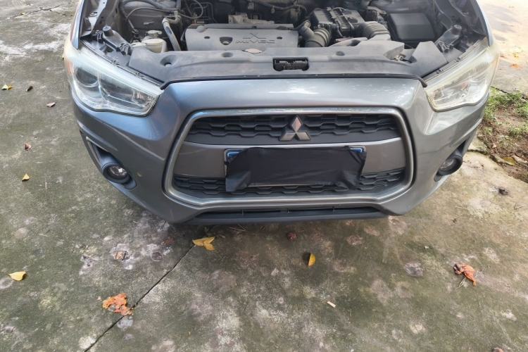 Used Mitsubishi ASX 2013 2.0L CVT Two-Wheel Drive Luxury Edition Engine Bay