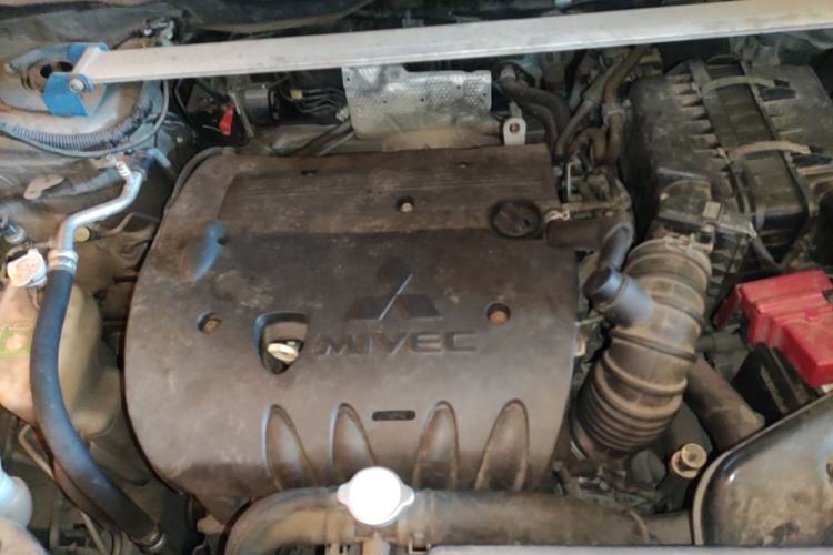 Used Mitsubishi ASX 2013 2.0L CVT Two-Wheel Drive Elite Edition Engine Bay