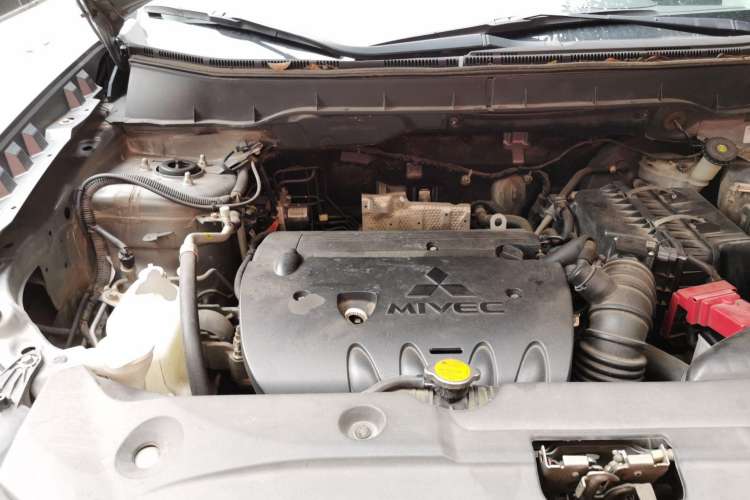 Used Mitsubishi ASX 2013 2.0L CVT 4x4 Flagship Edition Engine Bay
