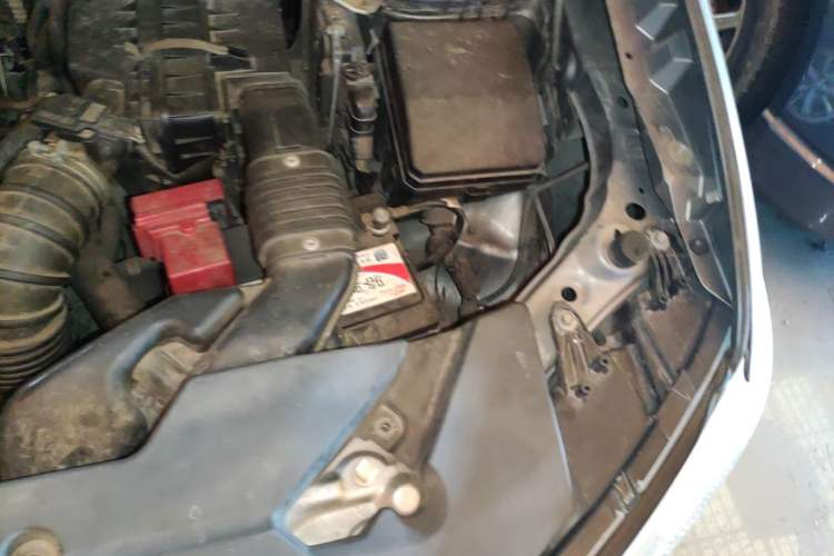 Used Mitsubishi ASX 2013 2.0L CVT Two-Wheel Drive Elite Edition Engine Bay Left